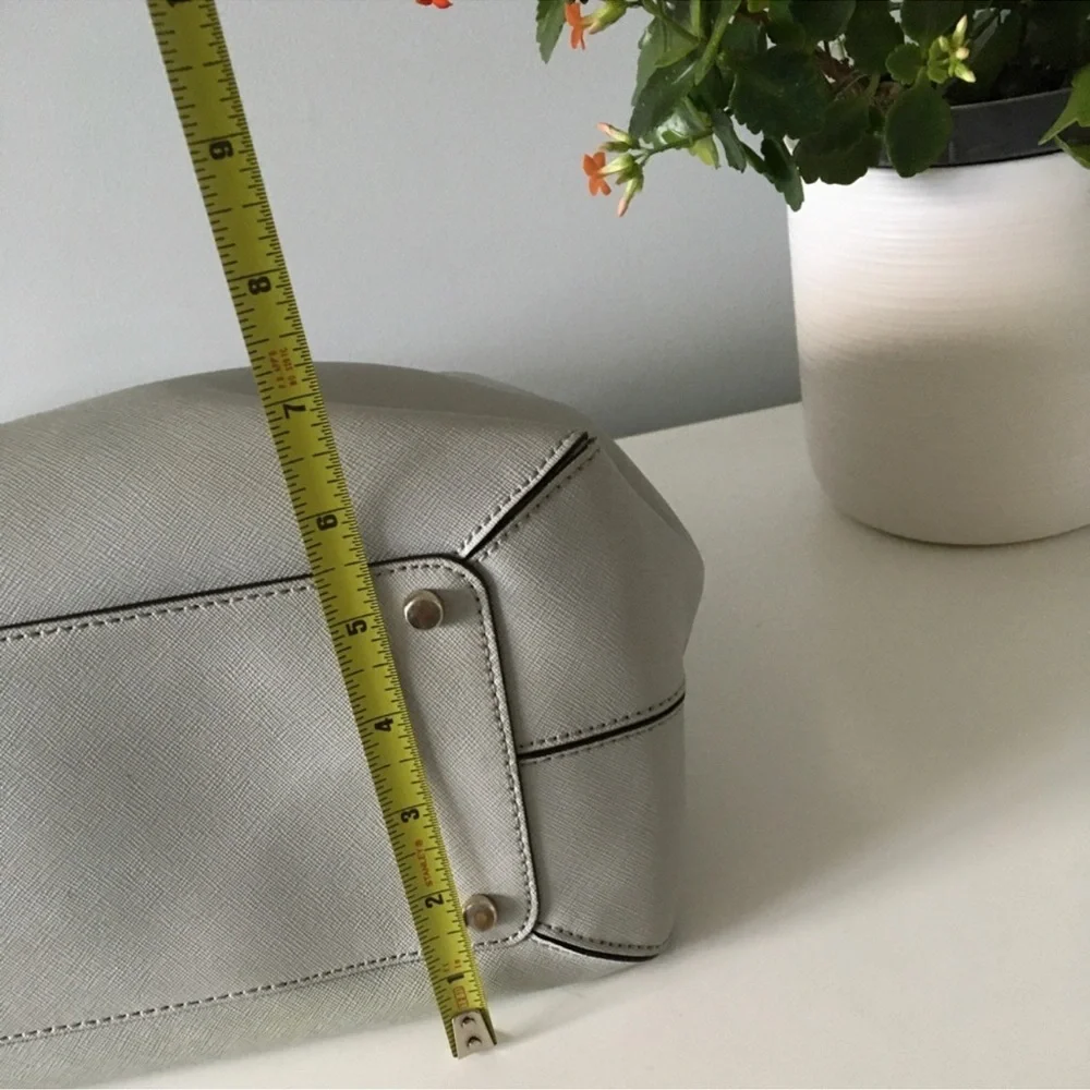 Kate Spade Cove Street Ariel Cliff Grey Silver Trim Tote Bag - Picture 12 of 12